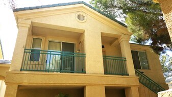 5155 W Tropicana Ave in Las Vegas, NV - Building Photo