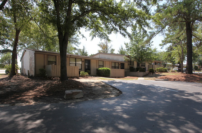 Glenwood Village in Macon, GA - Foto de edificio - Building Photo