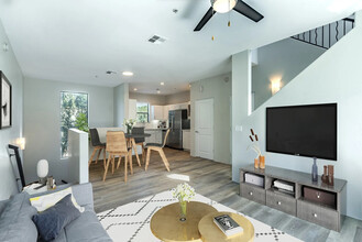 Dolce Villagio Townhomes in Tempe, AZ - Building Photo - Building Photo