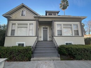 1030 E Santa Clara St, Unit 1030 in San Jose, CA - Foto de edificio - Building Photo