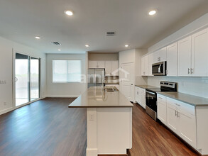 6166 Calle Bilboa in Tucson, AZ - Foto de edificio - Building Photo