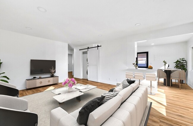 18442 Patterson Ln in Huntington Beach, CA - Building Photo - Building Photo