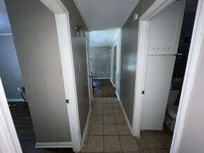 5044 Enterprise St in Baton Rouge, LA - Foto de edificio - Building Photo