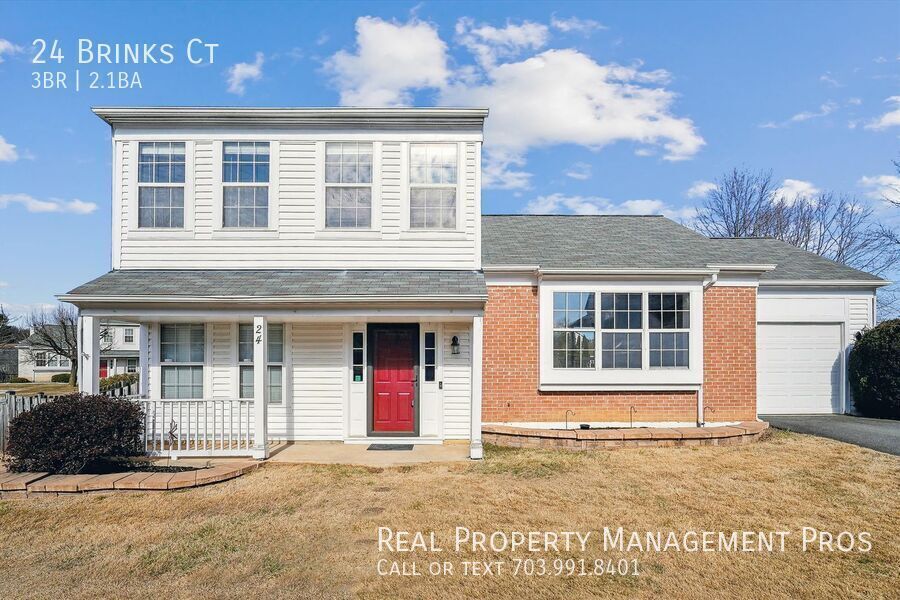 24 Brinks Ct in Sterling, VA - Building Photo