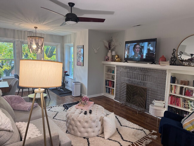 property at 4741 N Maplewood Ave