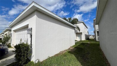 13071 Inkwell Alley in Winter Garden, FL - Building Photo - Building Photo