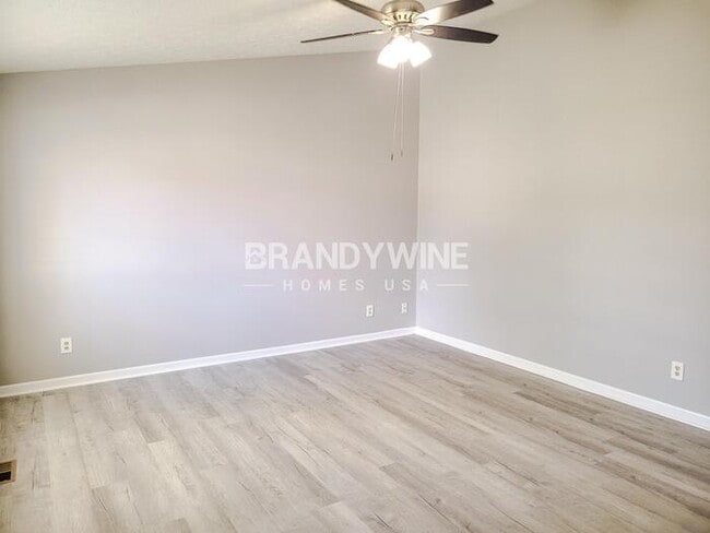 4108 Luxembourg Cir E in Indianapolis, IN - Building Photo - Building Photo