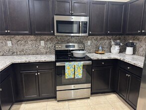 455 SE 34th Terrace in Homestead, FL - Building Photo - Building Photo