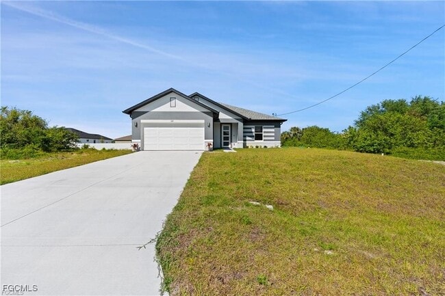 property at 524 Kingsbury Ln