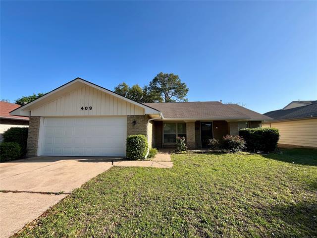 409 W Springdale Ln in Grand Prairie, TX - Foto de edificio - Building Photo