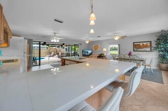 1803 E Easy St in Fort Pierce, FL - Building Photo - Building Photo