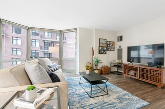 1125 N Dearborn St in Chicago, IL - Building Photo - Building Photo