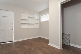 2505 Texas Ave in Dickinson, TX - Building Photo - Building Photo