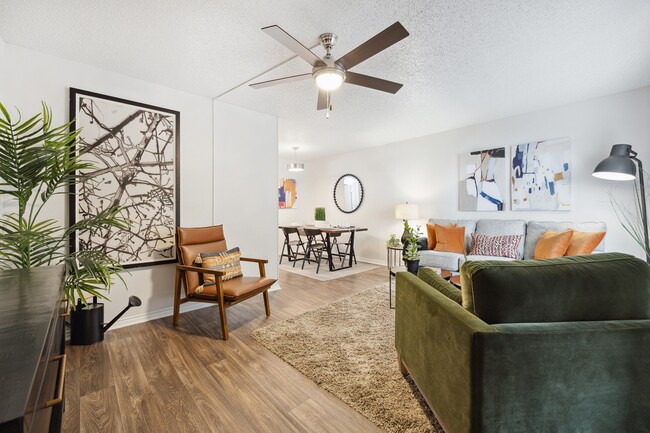 Elevate at Huebner Grove in San Antonio, TX - Building Photo - Building Photo