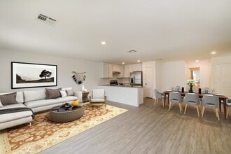 4124 Waterfall Cv in San Antonio, TX - Foto de edificio - Building Photo