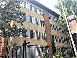 UDH - University District Heights in Seattle, WA - Foto de edificio - Building Photo