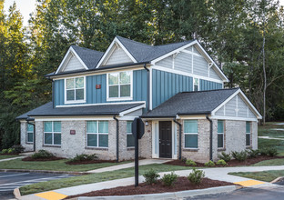 Foxworth Forest Apartments in Newnan, GA - Foto de edificio - Building Photo