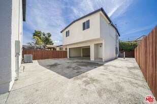 236 W 84th Pl in Los Angeles, CA - Building Photo