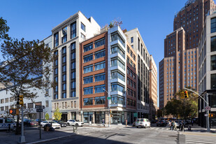 26-28 Varick St in New York, NY - Building Photo