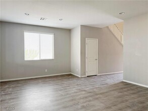 7399 Amesbury St in Las Vegas, NV - Building Photo - Building Photo