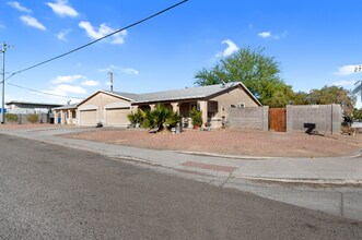 2702 E Juniper Ave in Phoenix, AZ - Building Photo - Building Photo