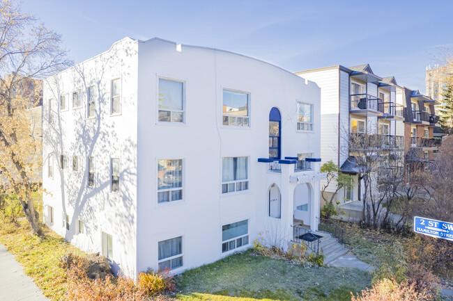 Mission on 2nd Apartments