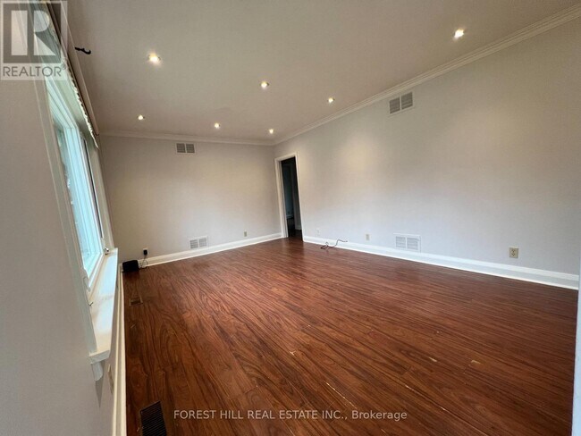 86 Grandview Ave in Markham, ON - Building Photo - Building Photo