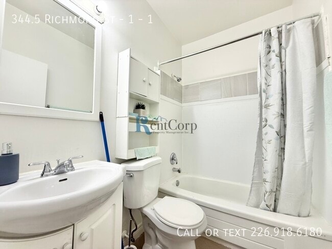 1-1735 Richmond St in London, ON - Building Photo - Building Photo