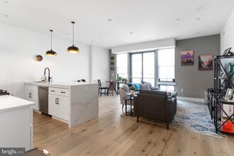 1232 N Front St-Unit -2E in Philadelphia, PA - Building Photo - Building Photo