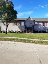 112-114 Arrowhead Dr in Williamstown, KY - Foto de edificio - Other