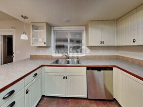 1075 W Egret Dr in Meridian, ID - Foto de edificio - Building Photo