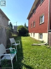 106 Chandler Dr in Kitchener, ON - Building Photo - Building Photo