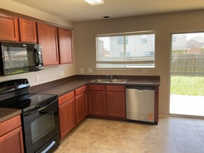 8517 Gray Shale Dr in Fort Worth, TX - Building Photo - Building Photo