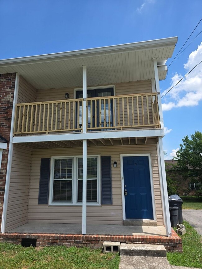property at 308 Crestmont Dr