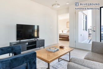 1698 University Ave in Berkeley, CA - Foto de edificio - Building Photo