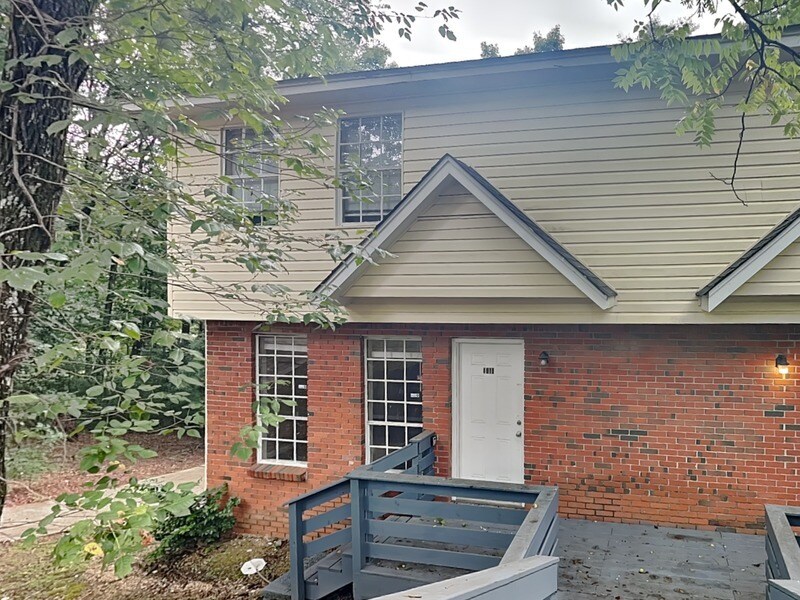 1711 6th Pl Cir NW in Center Point, AL - Building Photo