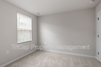 328 Hemley Trl in Wake Forest, NC - Foto de edificio - Building Photo