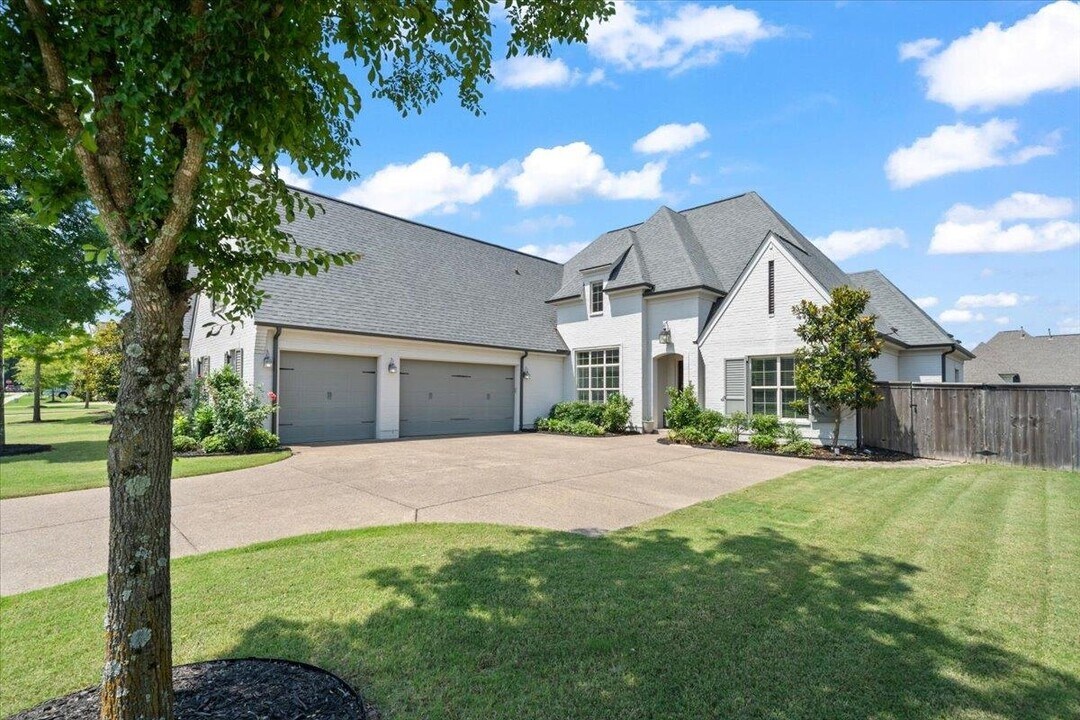 4741 Carousel Ln in Collierville, TN - Foto de edificio