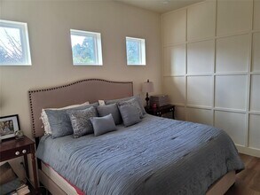 1248 Lakeshore Dr in Spicewood, TX - Building Photo - Building Photo