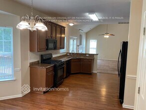 4645 Highcroft Ln in Charlotte, NC - Foto de edificio - Building Photo