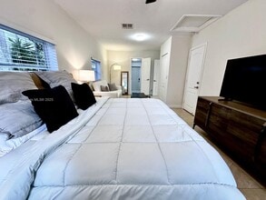 1419 Washington St in Hollywood, FL - Building Photo - Building Photo