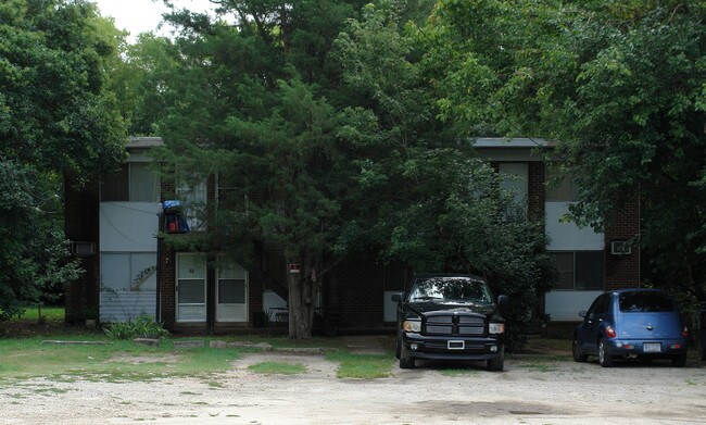 1441 Sawyer Rd in Raleigh, NC - Building Photo - Building Photo