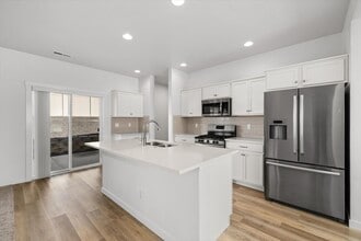 655 N Sevenoaks Ave in Eagle, ID - Building Photo - Building Photo