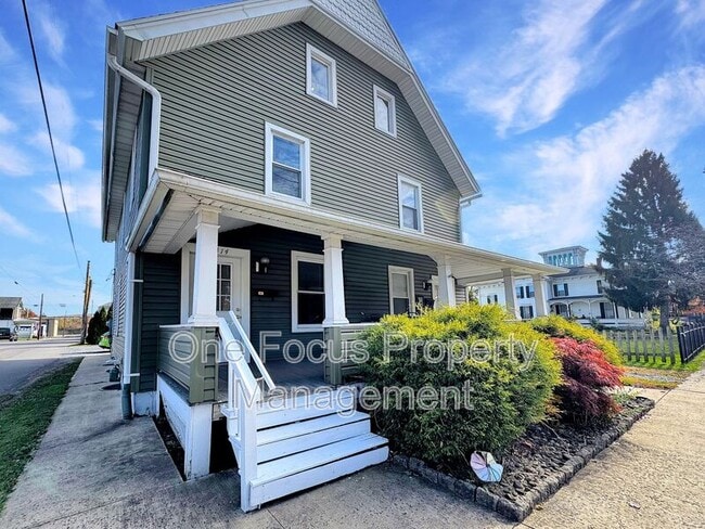 property at 1314 Dewey Ave