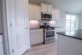 1220 Gardenia St in Centerton, AR - Building Photo - Building Photo