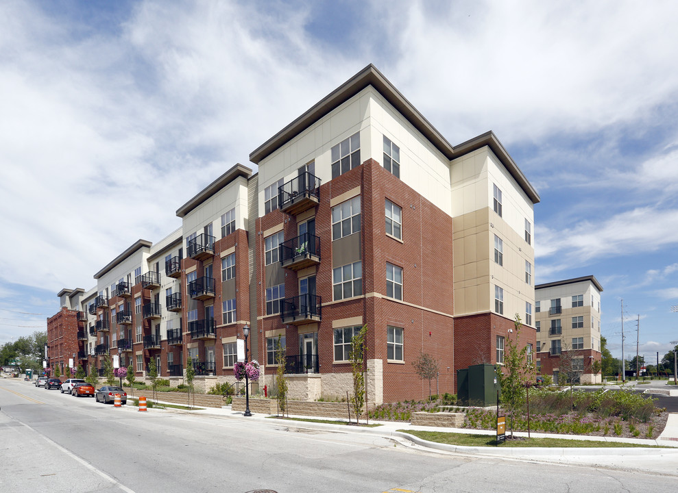 306 Riverfront in Kokomo, IN - Foto de edificio