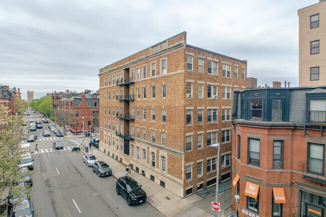 282 Newbury St in Boston, MA - Building Photo - Building Photo