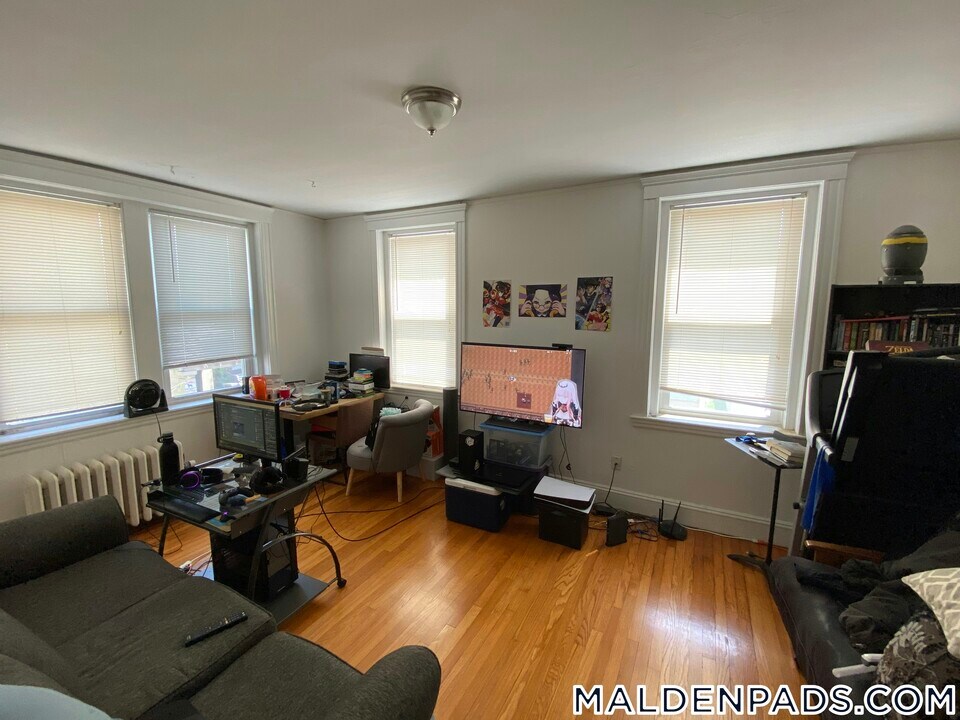 170 Maple St in Malden, MA - Building Photo