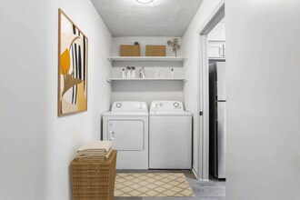 Faris Residences Newnan in Newnan, GA - Foto de edificio - Building Photo