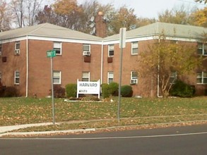 Havard Apartments in North Brunswick, NJ - Foto de edificio - Building Photo